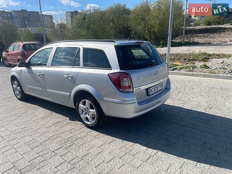 Универсал Opel Astra 2007 в Львове