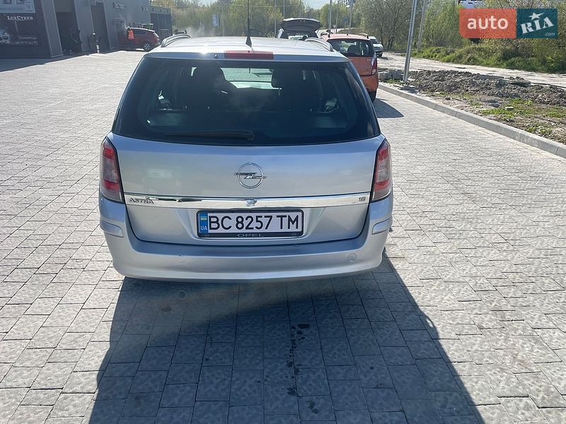 Универсал Opel Astra 2007 в Львове