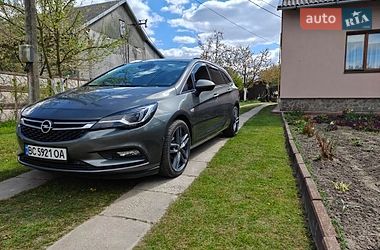 Універсал Opel Astra 2016 в Львові