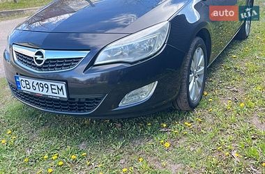 Универсал Opel Astra 2011 в Чернигове