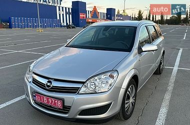 Універсал Opel Astra 2008 в Дунаївцях