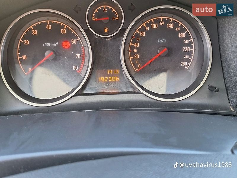 Седан Opel Astra 2008 в Чорткове