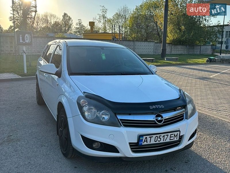 Opel Astra 2010