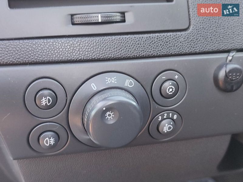 Универсал Opel Astra 2010 в Хмельницком
