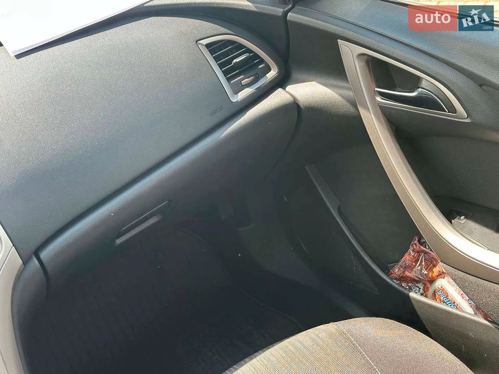 2011 Opel Astra - мініатюра 18