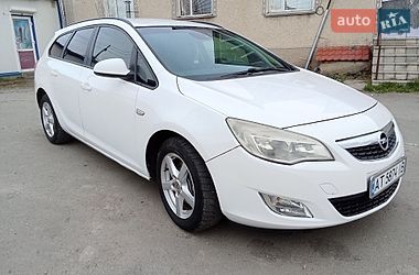 Универсал Opel Astra 2011 в Хмельницком