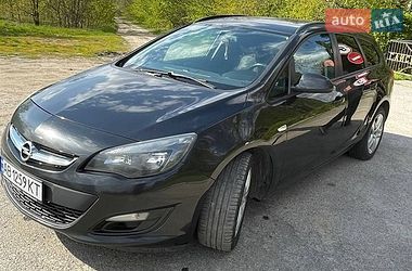 Универсал Opel Astra 2012 в Гайсине