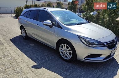 Универсал Opel Astra 2018 в Трускавце