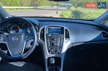 Универсал Opel Astra 2011 в Бориславе