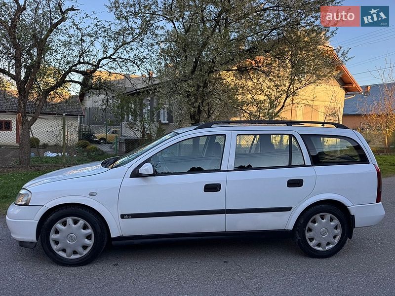 Универсал Opel Astra 1999 в Стрые