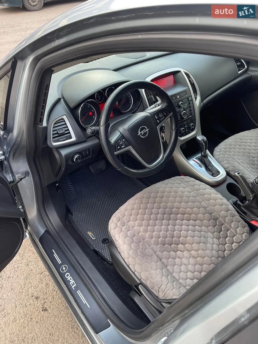 2011 Opel Astra - мініатюра 17