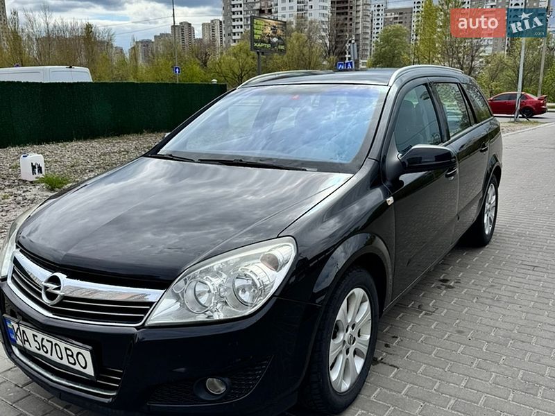 Универсал Opel Astra 2008 в Киеве