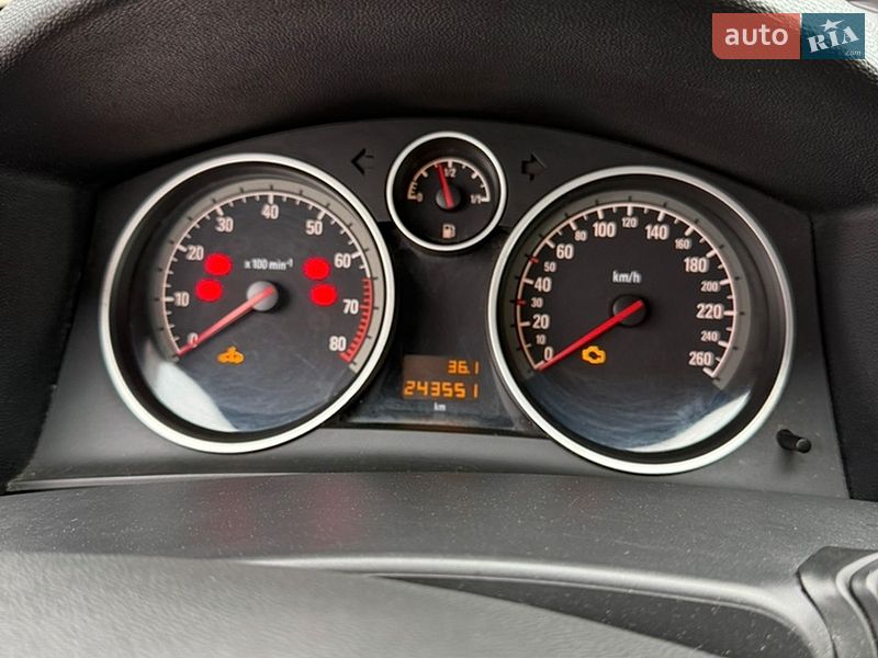 Универсал Opel Astra 2006 в Могилев-Подольске