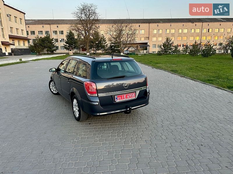 Универсал Opel Astra 2007 в Теплике