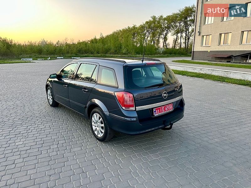 Универсал Opel Astra 2007 в Теплике
