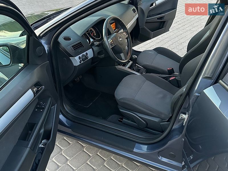 Универсал Opel Astra 2007 в Теплике