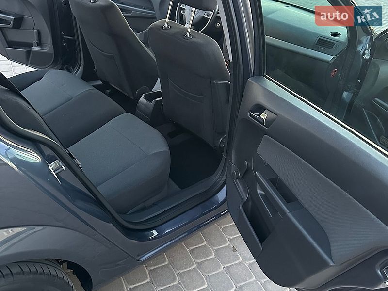 Универсал Opel Astra 2007 в Теплике