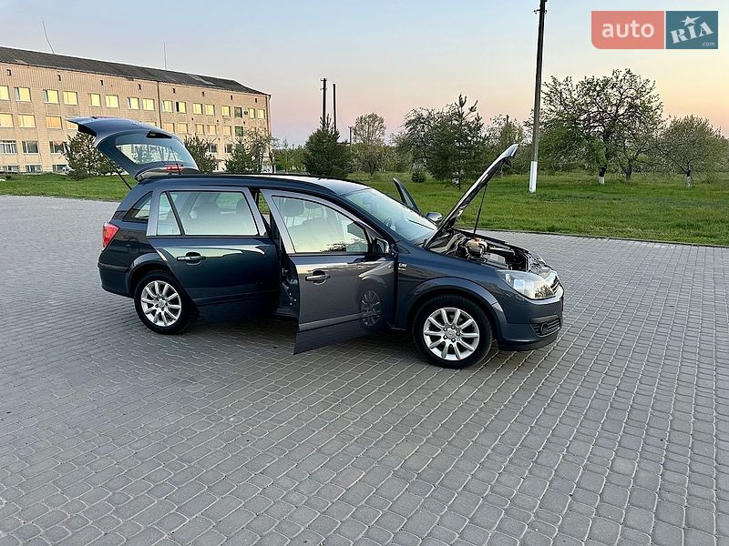 Универсал Opel Astra 2007 в Теплике