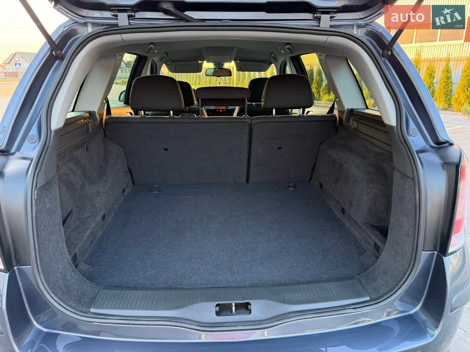 2010 Opel Astra - мініатюра 71