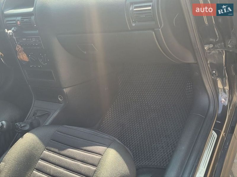 Универсал Opel Astra 1999 в Киеве
