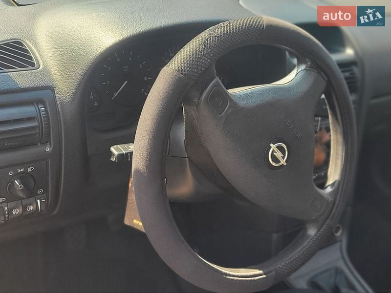 Универсал Opel Astra 1999 в Киеве