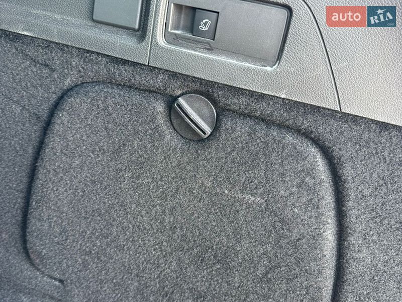 Универсал Opel Astra 2018 в Жовкве