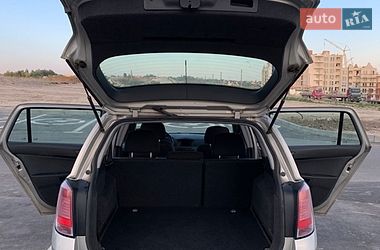 Универсал Opel Astra 2004 в Ровно