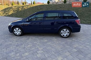 Универсал Opel Astra 2006 в Долине