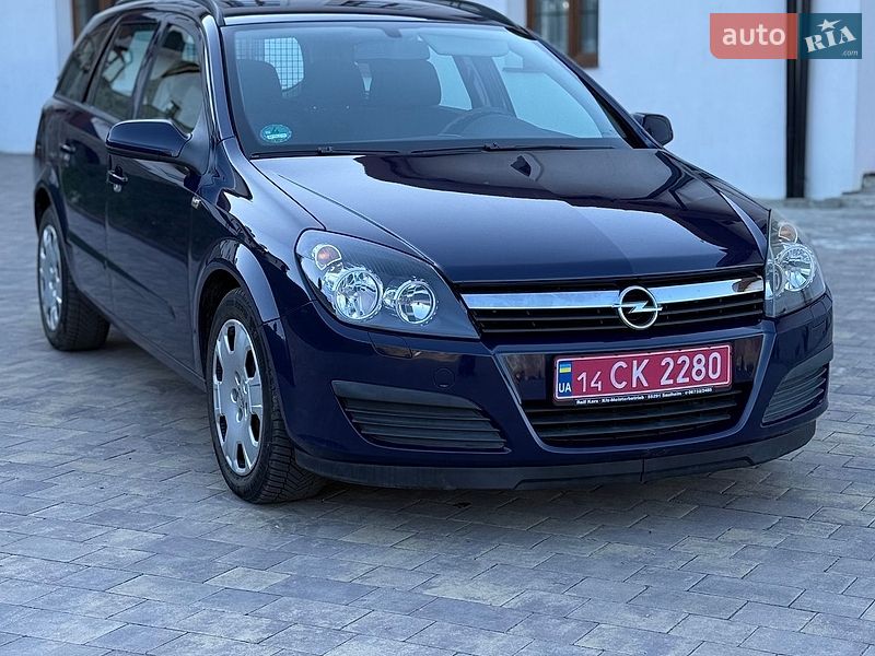 Универсал Opel Astra 2006 в Долине