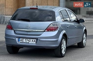 Хэтчбек Opel Astra 2008 в Днепре