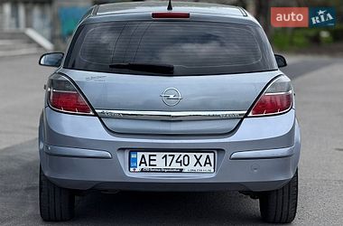 Хэтчбек Opel Astra 2008 в Днепре