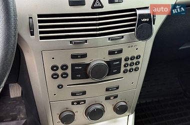 Хэтчбек Opel Astra 2008 в Днепре