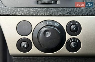 Хэтчбек Opel Astra 2008 в Днепре