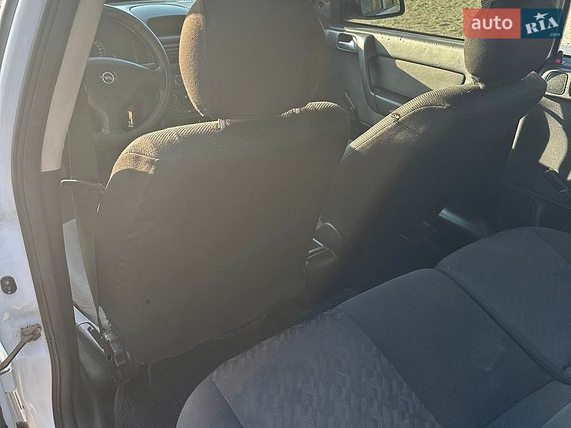 Универсал Opel Astra 2002 в Николаеве