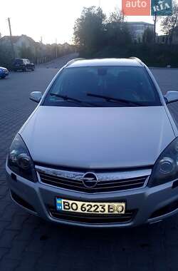Универсал Opel Astra 2009 в Зборове
