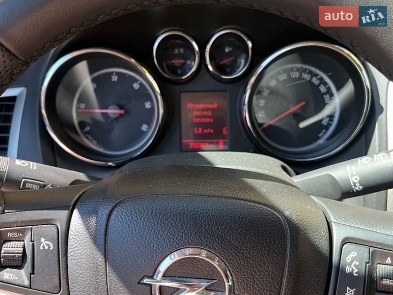Универсал Opel Astra 2012 в Виннице