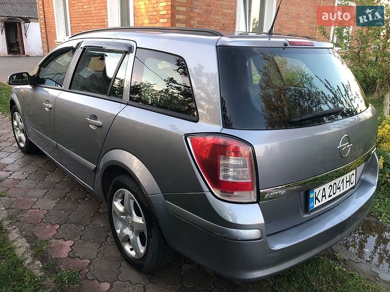 Универсал Opel Astra 2007 в Луцке