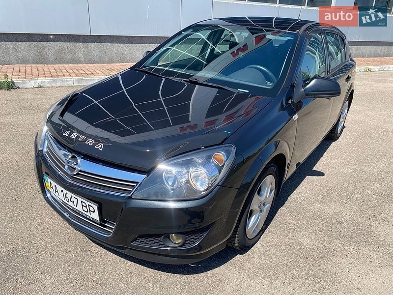 Хэтчбек Opel Astra 2012 в Белой Церкви