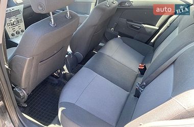 Хэтчбек Opel Astra 2012 в Белой Церкви