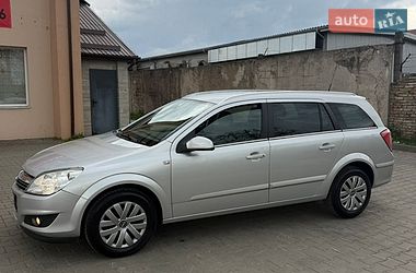 Универсал Opel Astra 2008 в Луцке