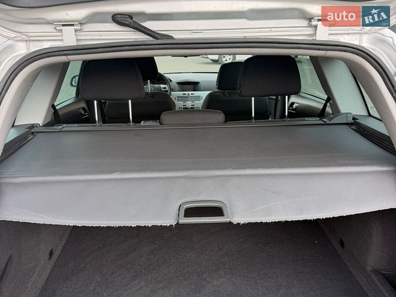 Универсал Opel Astra 2008 в Луцке