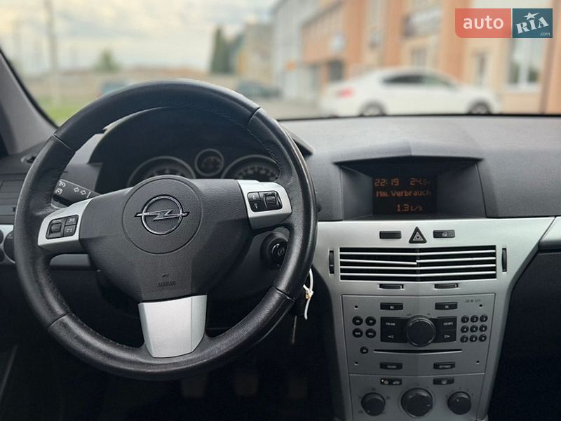 Универсал Opel Astra 2008 в Луцке