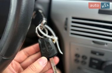 Универсал Opel Astra 2008 в Луцке