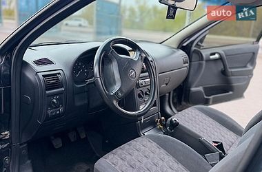 Седан Opel Astra 2003 в Киеве