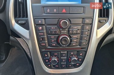 Универсал Opel Astra 2013 в Киеве
