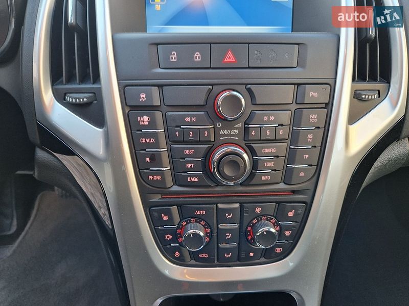 Универсал Opel Astra 2013 в Киеве