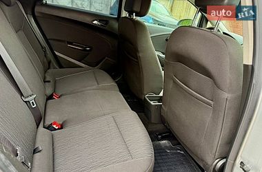 Универсал Opel Astra 2012 в Ровно