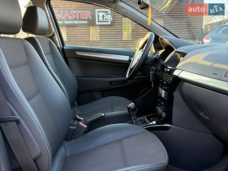 Универсал Opel Astra 2009 в Белой Церкви