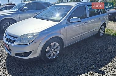 Універсал Opel Astra 2008 в Луцьку