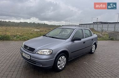 Седан Opel Astra 2008 в Львові